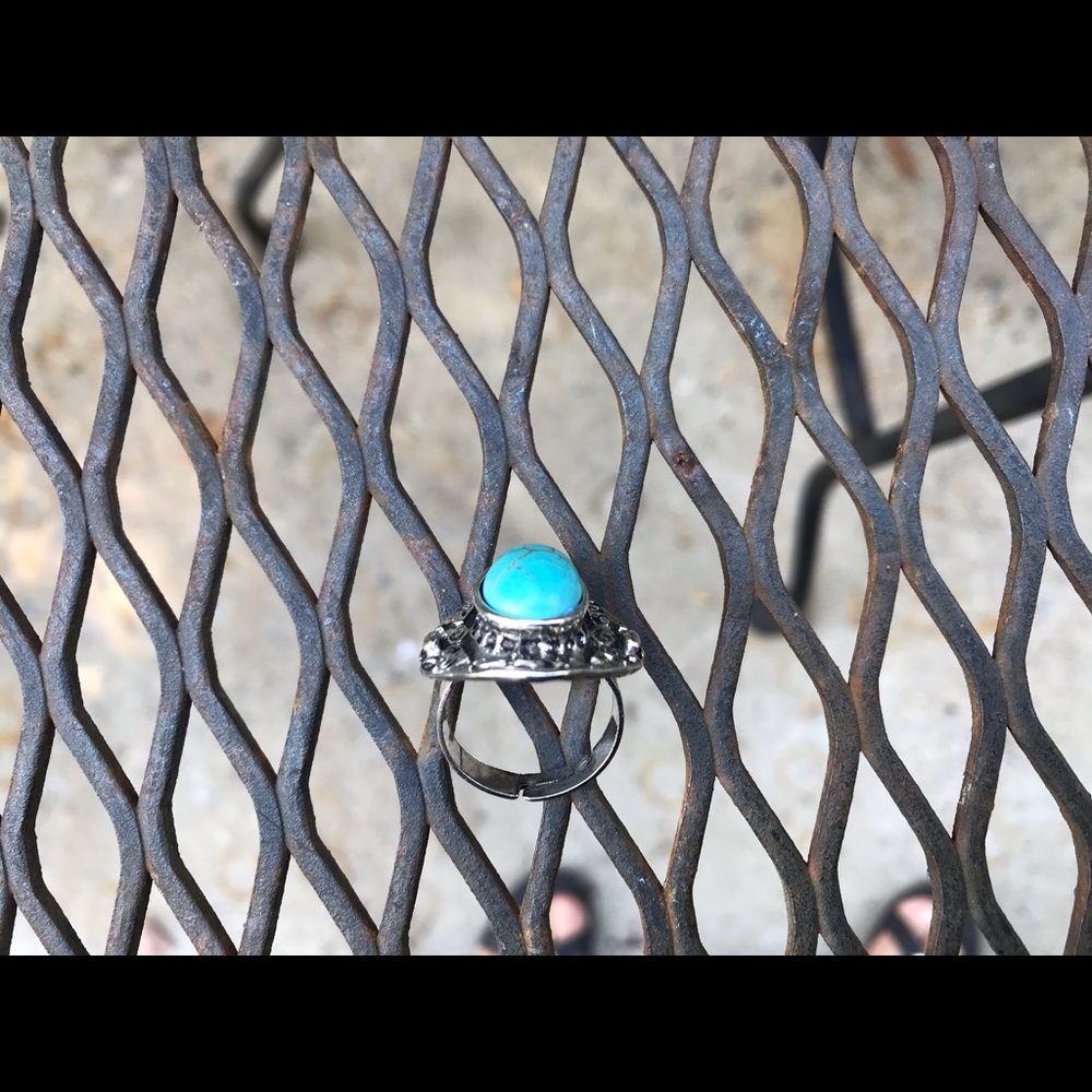 Turquoise Ring - Picture 5 of 8